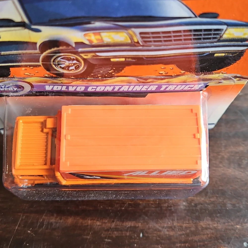 3 NWT 1999 Matchbox "Speedy Delivery" Vehicles - Picture 5 of 12